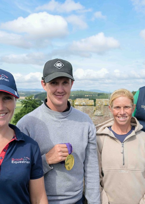 Fwd: British gold medallists on the roof of Scone Palace