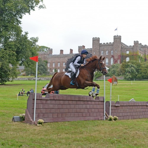 Flight soars to victory in BE100