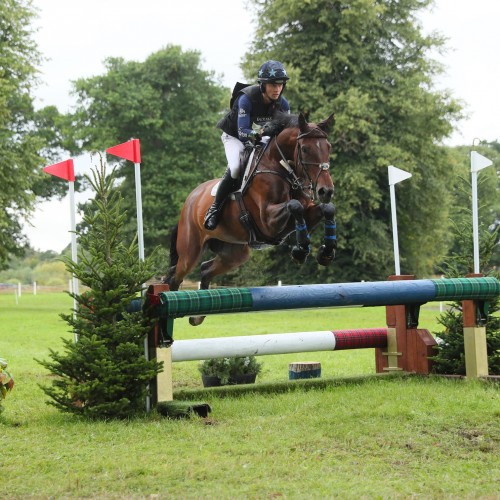Harry Horton steers two six-year-olds into the top six in the Malcolm Group CCI1-intro